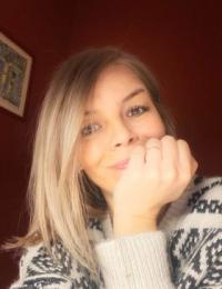 Елица Попова